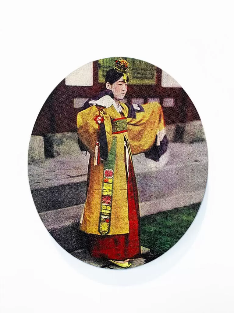 Insil Jang Examines The Asian American Experience