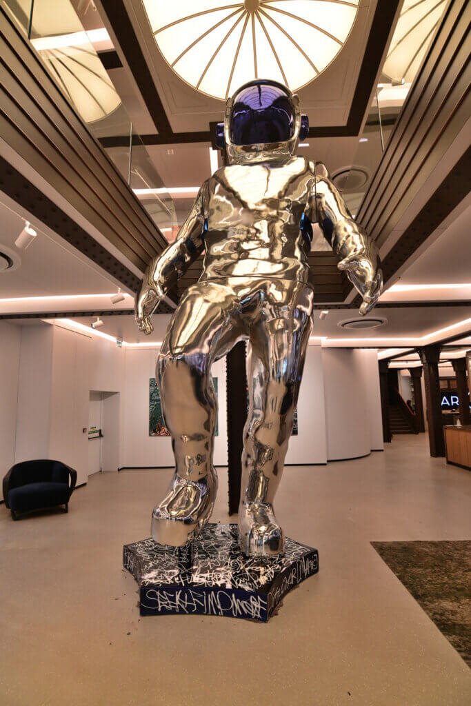 ARX Gallery Has Unveiled A 19-Foot Spaceman Sculpture By Brendan Murphy
