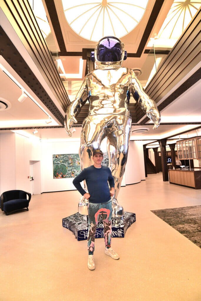 ARX Gallery Has Unveiled A 19-Foot Spaceman Sculpture By Brendan Murphy