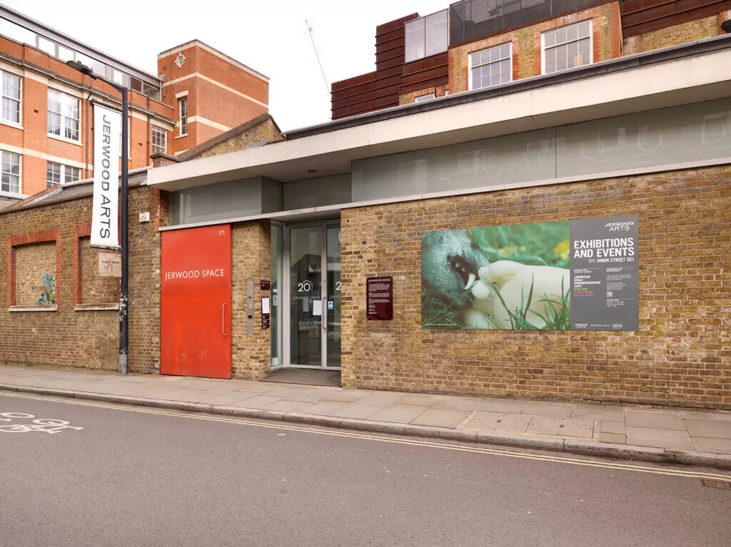 JERWOOD/FVU AWARDS ANNOUNCES 2022 RECIPIENTS: SOOJIN CHANG & MICHAEL