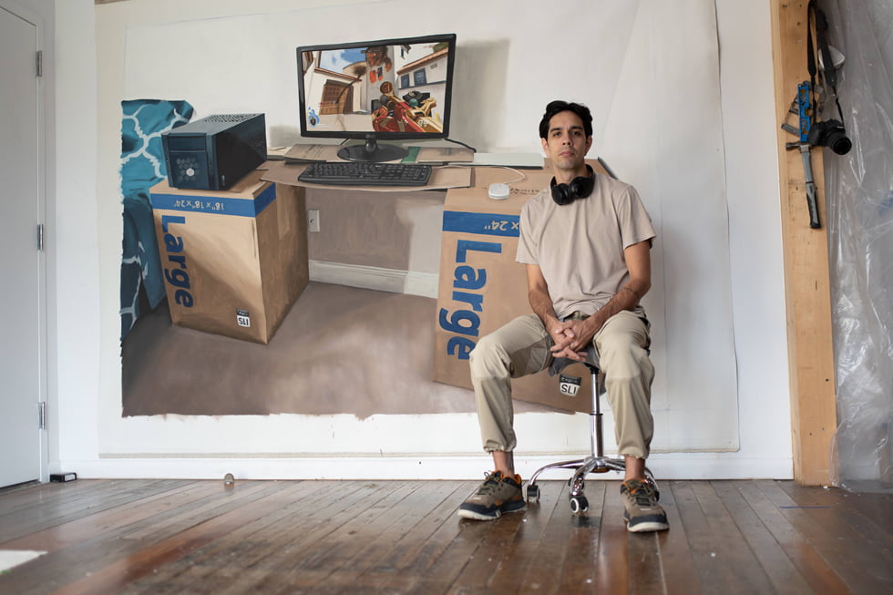 Mauro Martinez: RateMySetUp - Mauro C. Martinez in his studio, 2022.