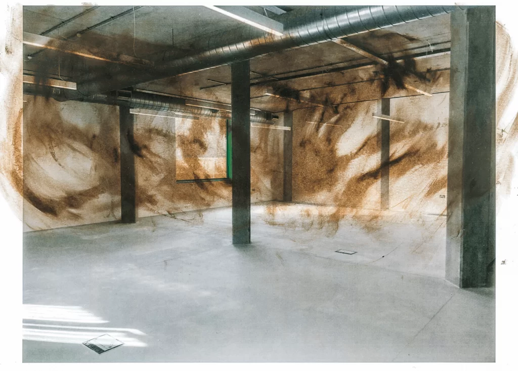 Rafael Pérez Evans: Dust Bathers