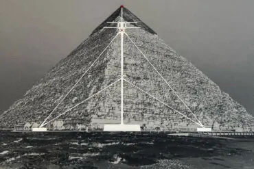 Chris Levine Unveils New Sun-Tracking Installation at Egypt's Great Pyramids