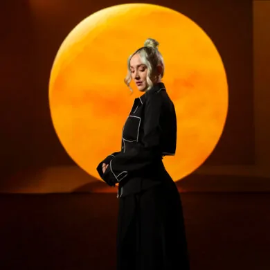 Claire Luxton Takes Residency at Frameless with Surrealist Exhibition ‘Right Before We Wake’