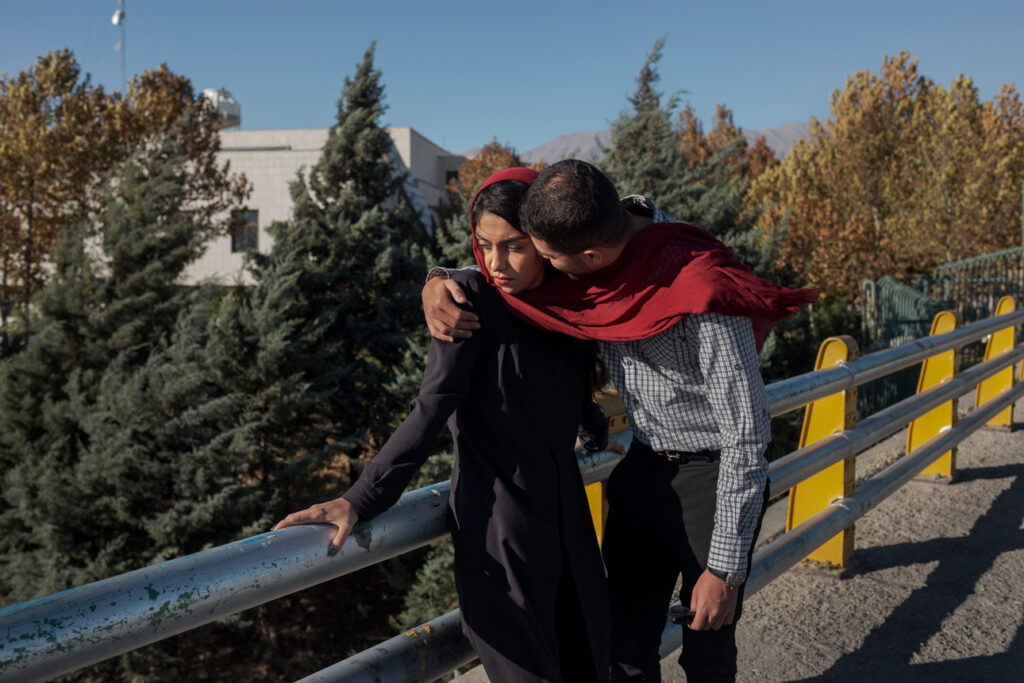 Parisa Azadi: ORDINARY GRIEF