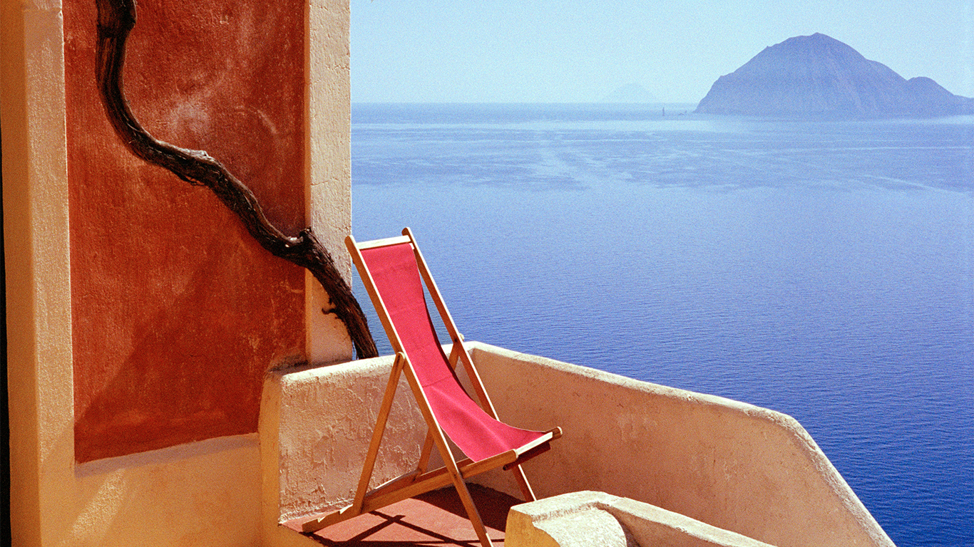 A Luscious Reveal of Michele Iacobini’s Photography at LUCA